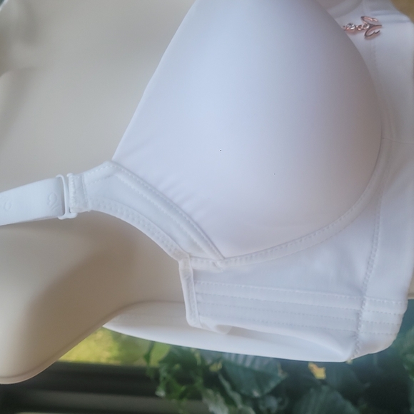 Bra size 40 a/b white - Picture 3 of 4
